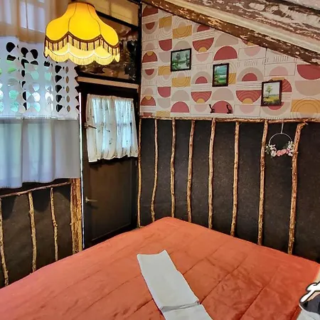 Domki Bungalowe Nr 3 * Sloszow